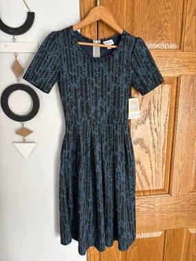 LuLaRoe Amelia Dress with Zipper Back NWT